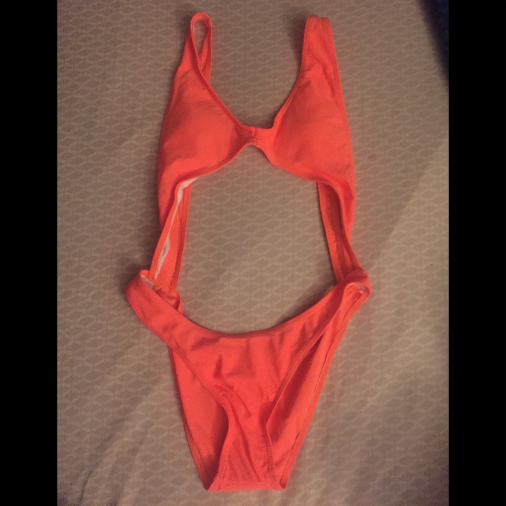 One piece swimsuit